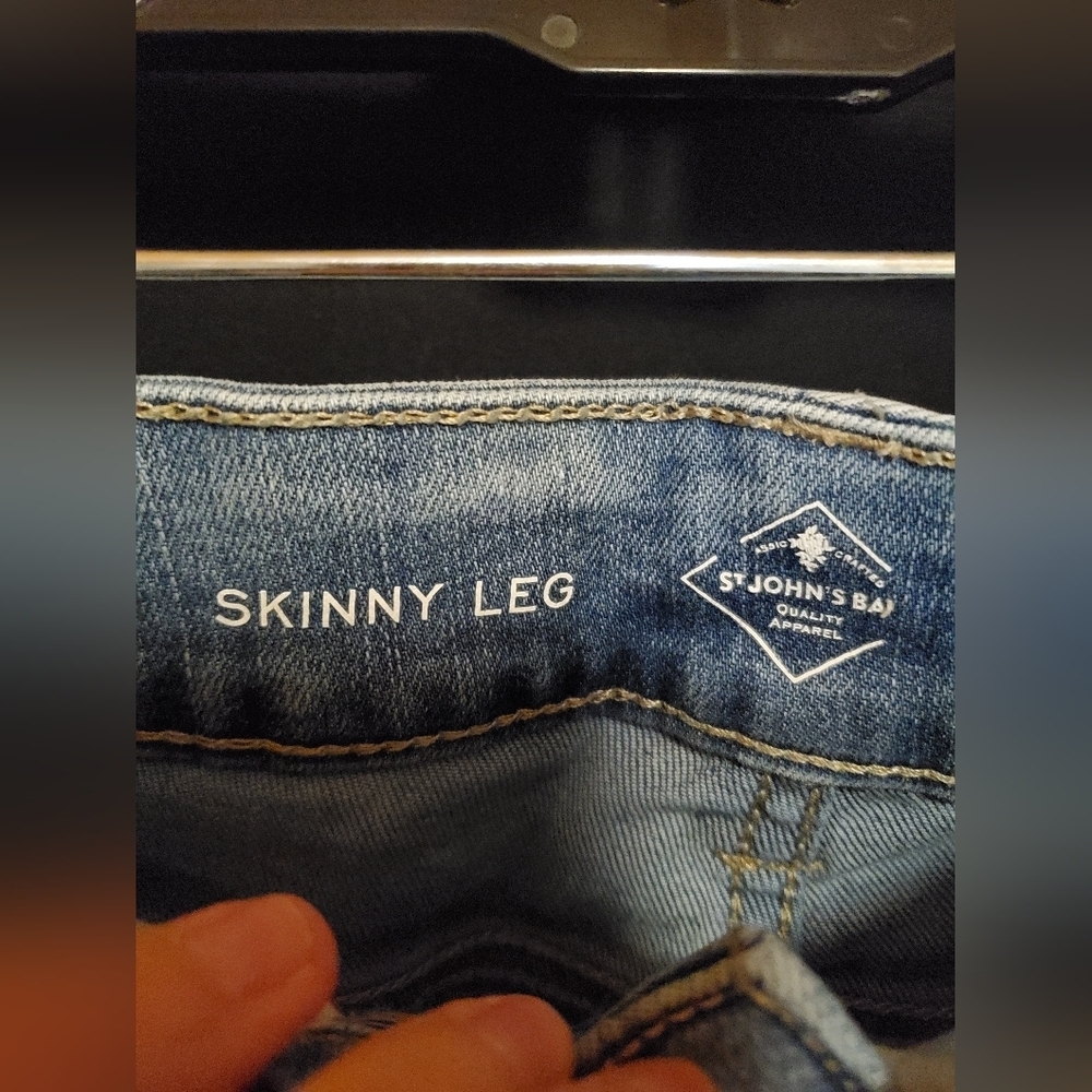 Floral Painted Light Blue Jeans - Picture 3 of 6